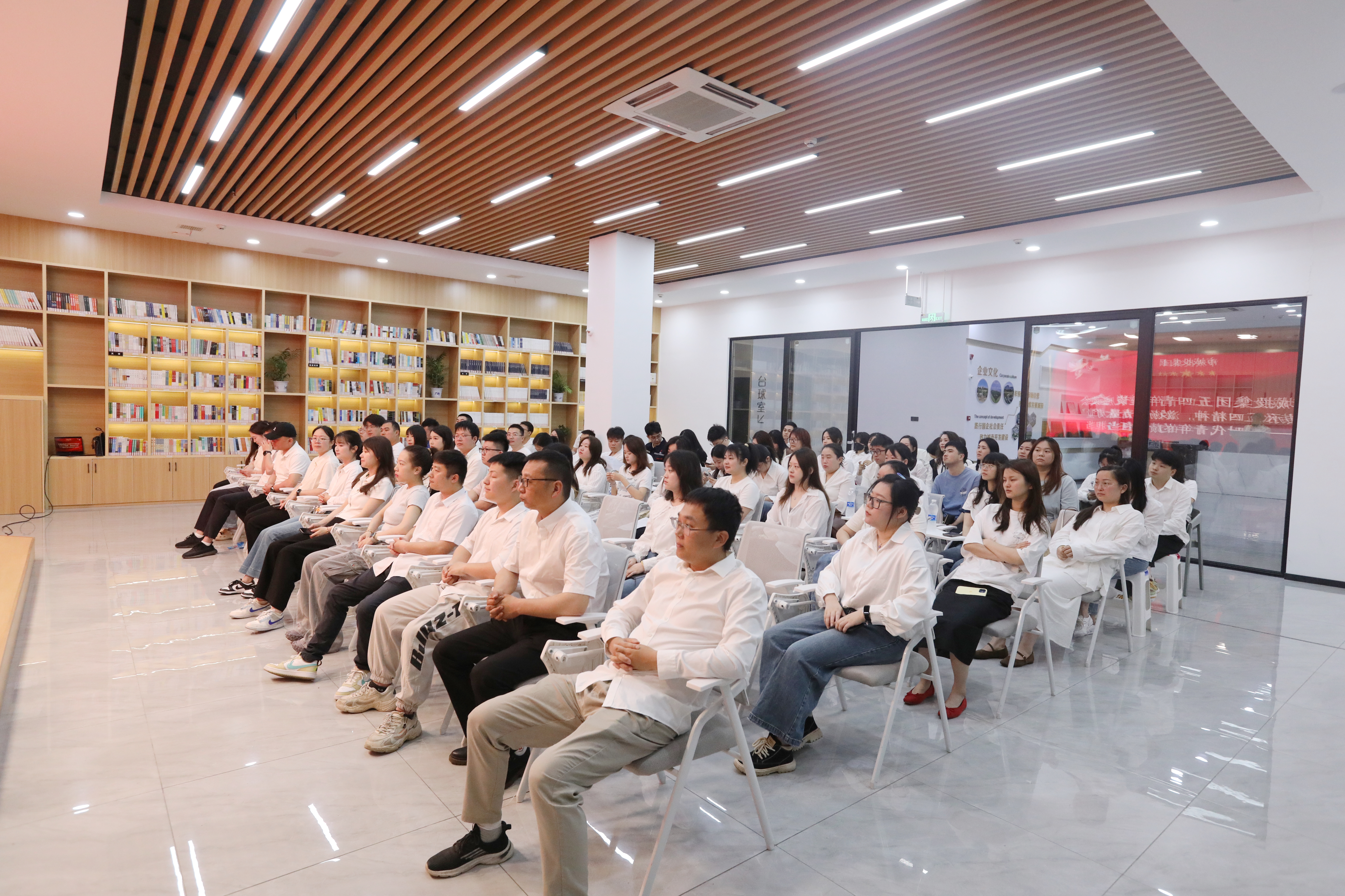 37da0f6cfdd8f4c146f8c6894115eff.jpg 37da0f6cfdd8f4c146f8c6894115eff.jpg